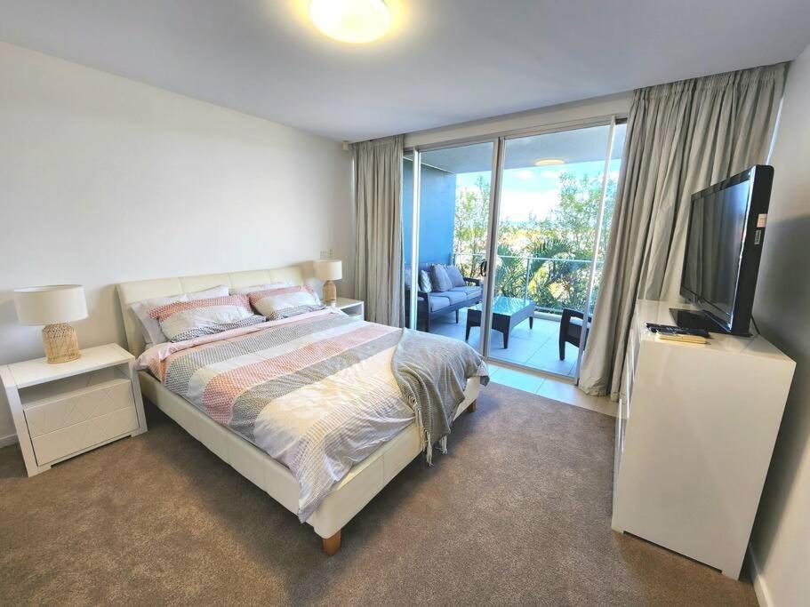 Sunset Views - Spacious Getaway * Gold Coast